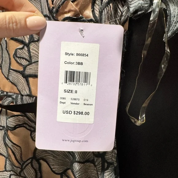 JS Collections Floral Patterned Dress with Short Sleeves - Picture 3 of 5